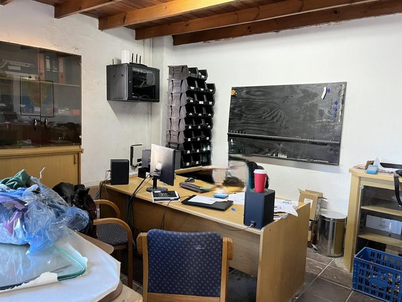 To Let Commercial Property for Rent in Montague Gardens Western Cape